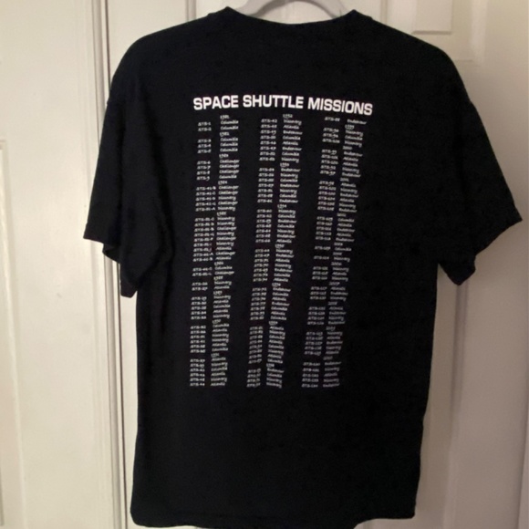 NASA Space Shuttle Program Missions Commemorative 1981-2010 Medium T-Shirt - Picture 3 of 6